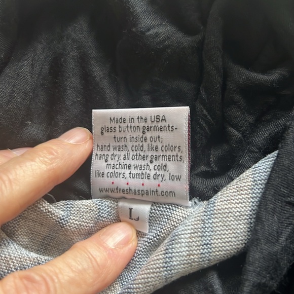 Lady Jane top with 2 great front pockets comfy roomy L $15 - Picture 4 of 4